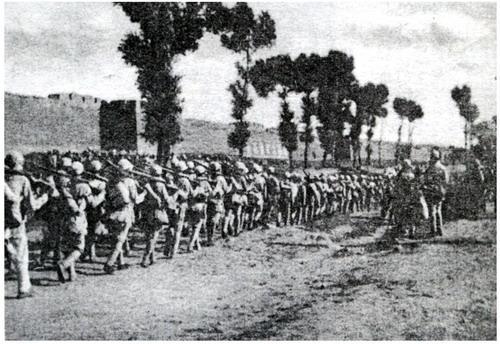 一本《神灵之手》，告诉你红军将领和外国传教士如何从仇视到欣赏