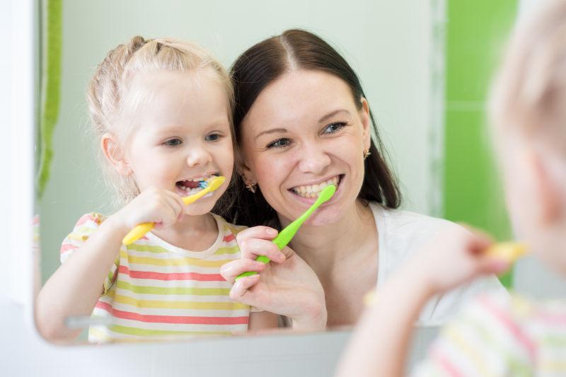 儿童氟斑牙怎么变白,谈娃色变警惕厌童情绪
