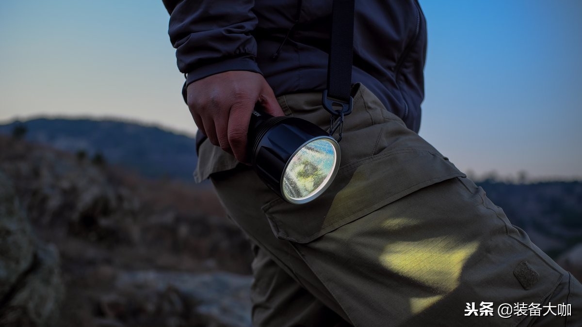 防身手电筒远射5000米,防身远射强光手电