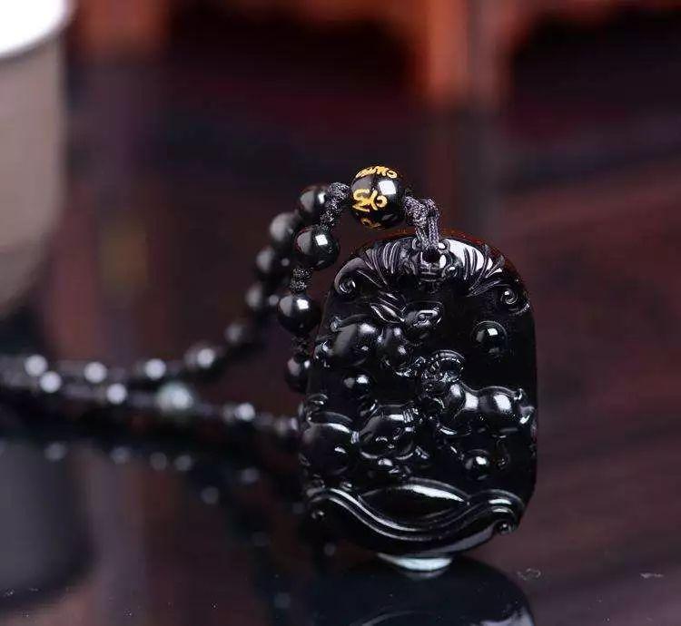 黑曜石的功效与作用是什么图片,纯黑黑曜石的寓意和功效