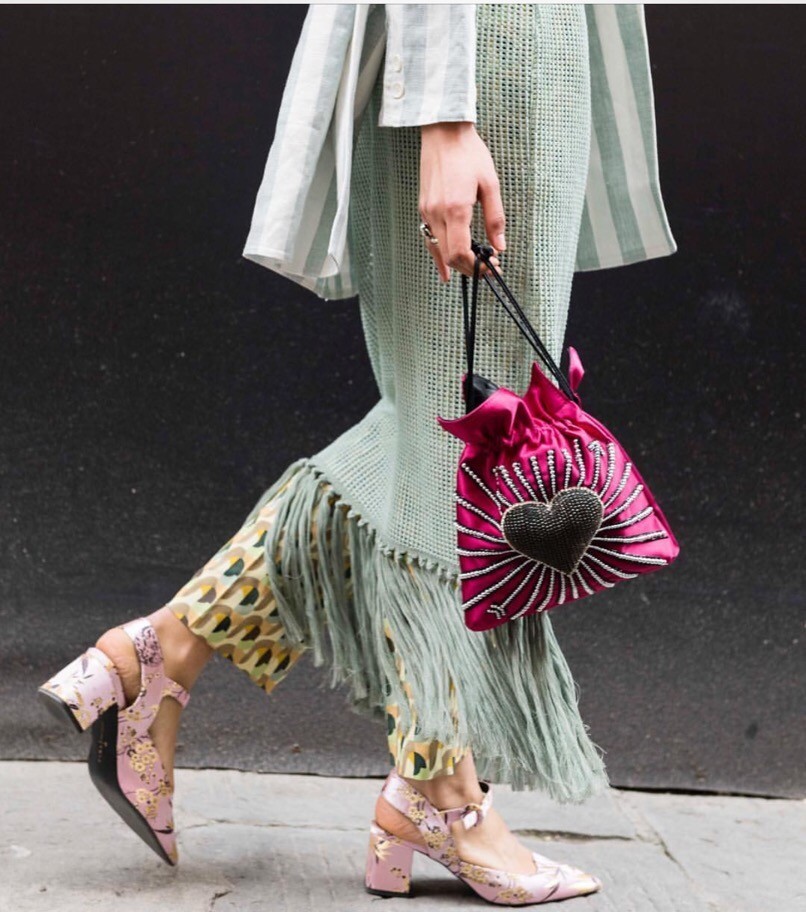 又上档次又不贵又小众的牌子包包,10个好看不贵的包包品牌