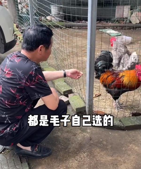 三德子赵亮现身高端酒席,三德子赵亮鸡爪