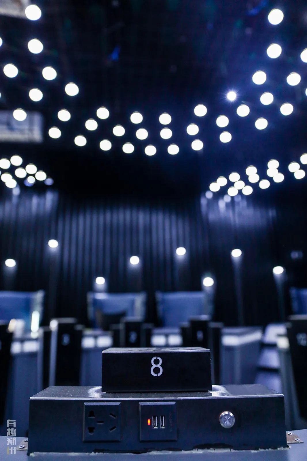 轰趴、电玩、剧本杀；台球、飞镖、加VR——在郑州，一次玩个够