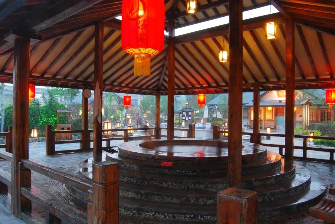 凉夏温泉,华山御温泉度假温泉村套票