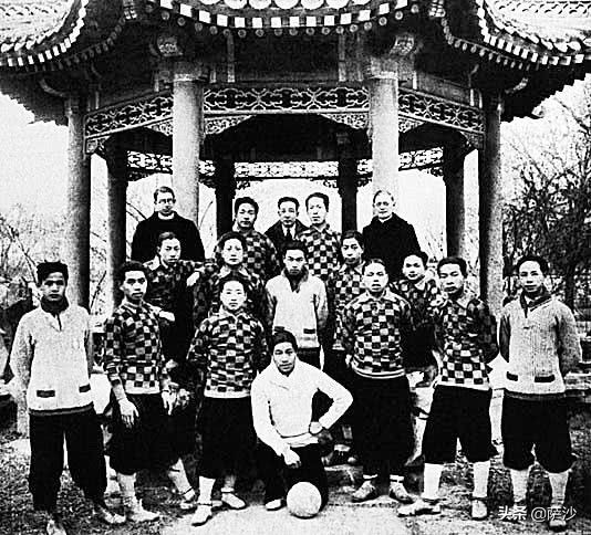 民国时期的中国国足,从球场到战场