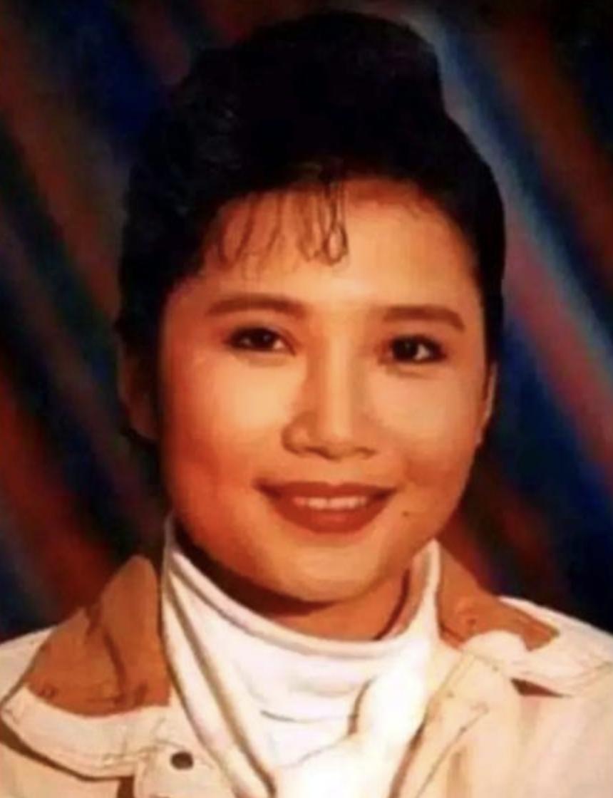 歌手李娜为什么剃度出家,李娜单飞为什么那么厉害