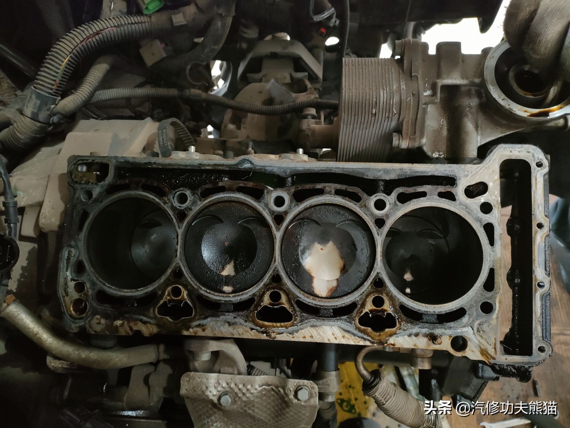 挑战奥迪A6低油耗,2009款奥迪a6l2.0t烧机油严重吗