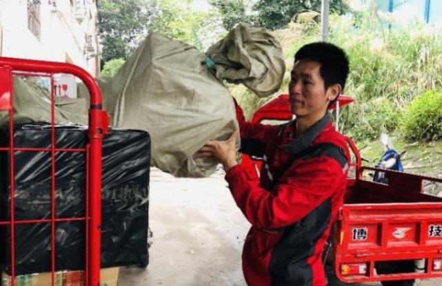 刘强东承诺京东快递员薪资,刘强东说能挣钱就厉害