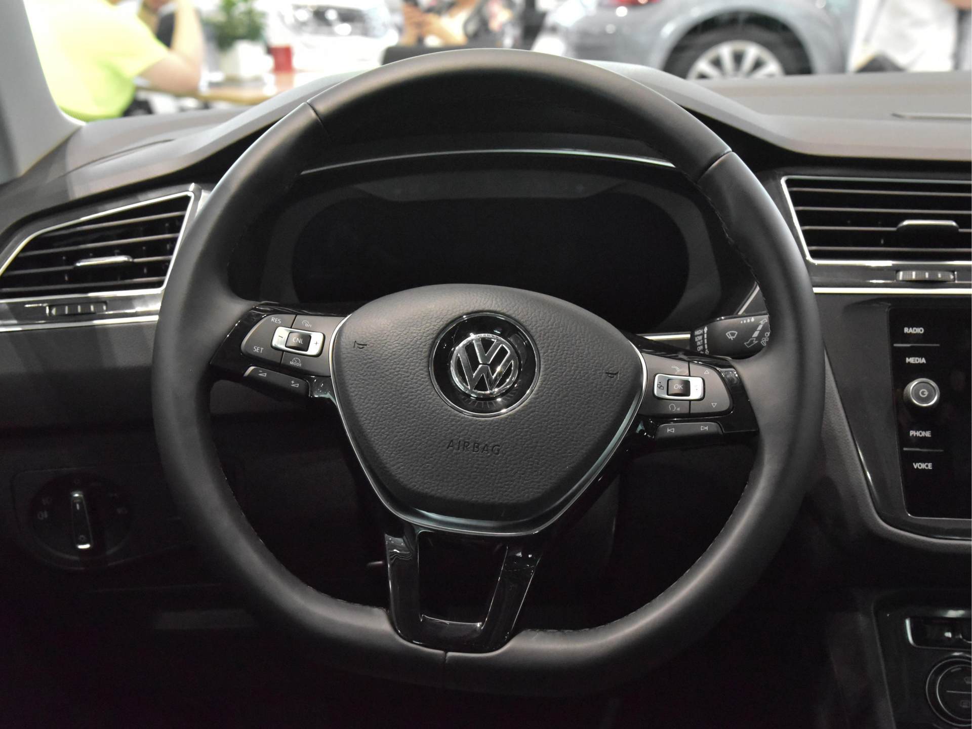 德国进口的途观,进口途观和途岳的区别