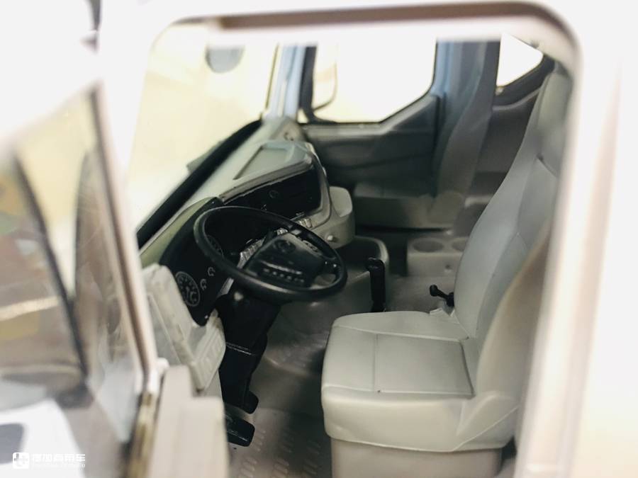 乘龙t7l600马力长头生活舱落地价,乘龙t7卡车最新款