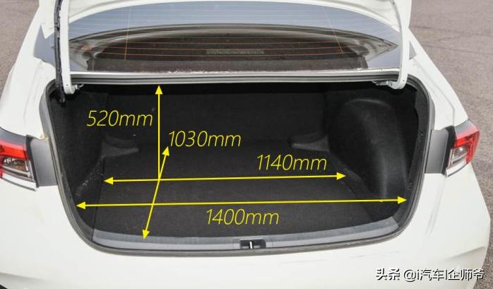 日产轩逸和卡罗拉哪个更值得购买,卡罗拉1.2t精英版比轩逸经典豪华