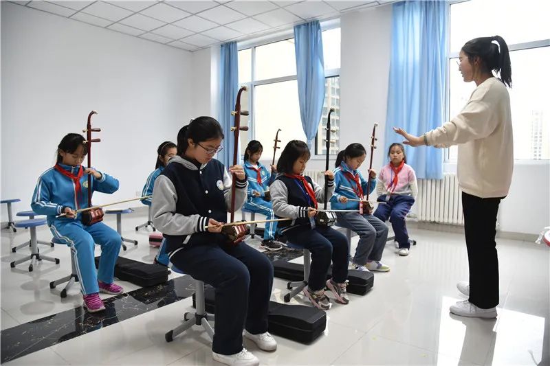 西街小学校园丰富多彩的社团活动,胶州市第六实验小学