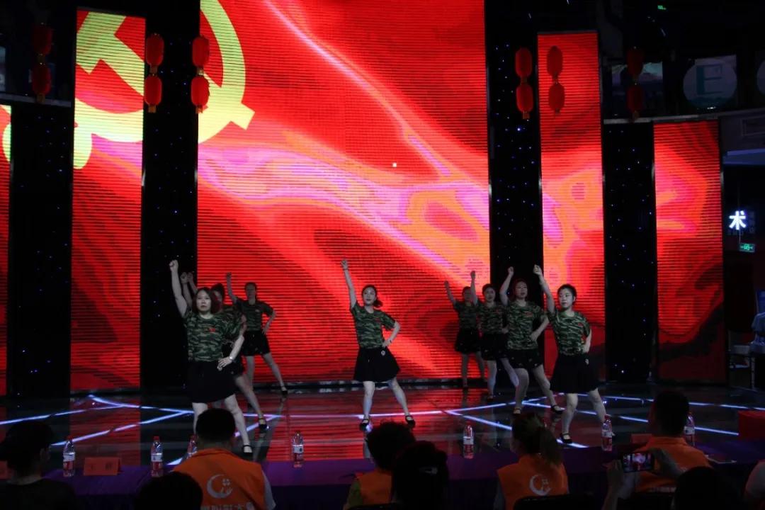 锦州：英特一时代购物广场*党**支部开展庆“七一”红歌赛