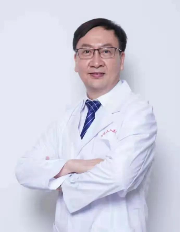 老年人眼睛黄斑变性是什么引起,什么体质的人容易患老年黄斑变性