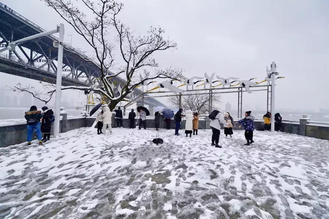 武汉发布暴雪橙色预警气温,武汉特大暴雪最新消息