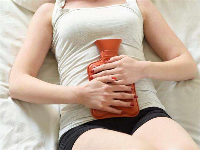 一来月经就头痛腹胀痛怎样调理,一来月经就胃疼怎么缓解