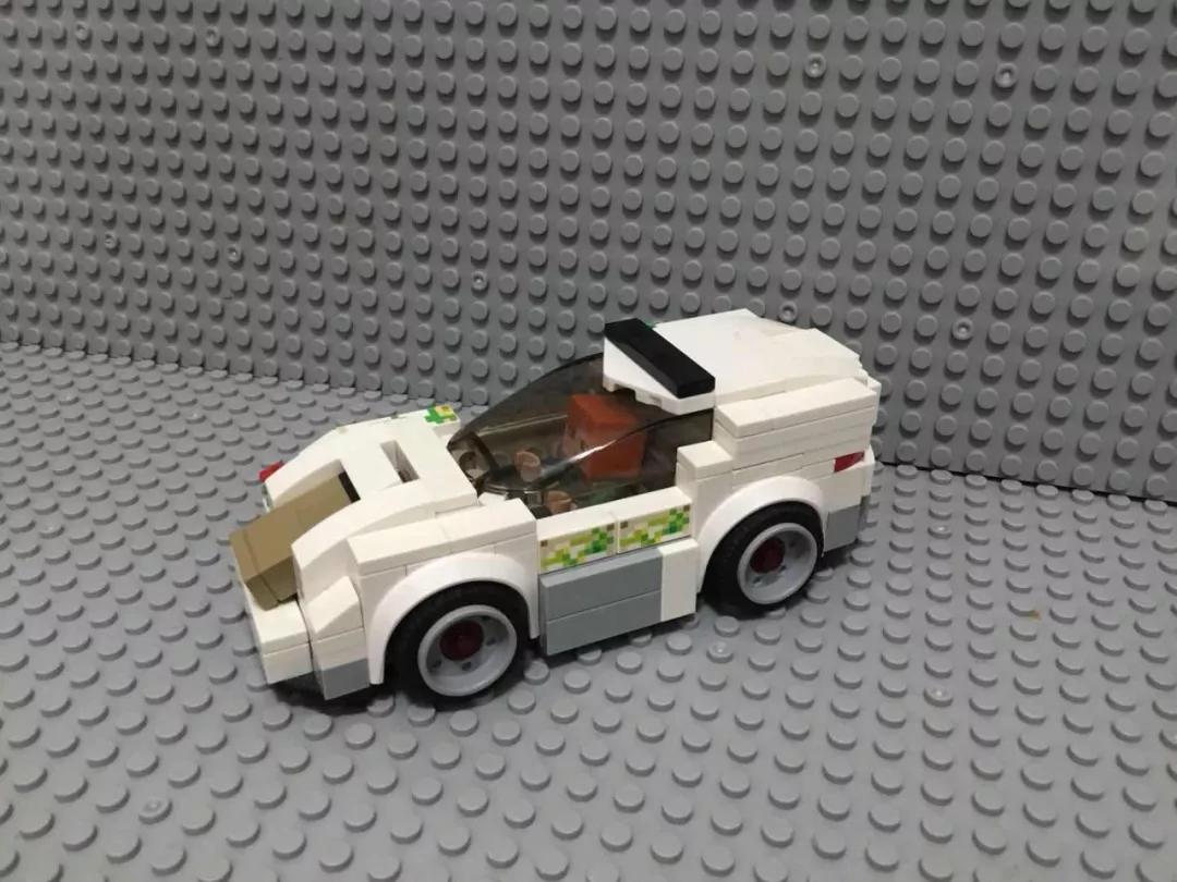 LEGO乐高MOC作品欣赏:第一滴血及其他,春天就该来点绿?