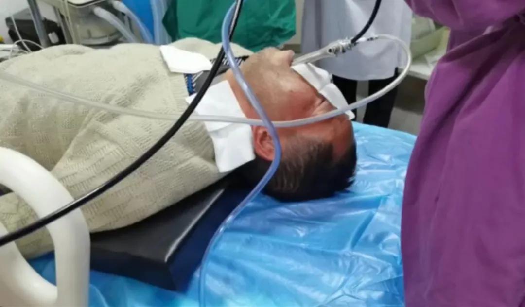 硬质支气管镜是什么手术,超导可视支气管镜介入治疗