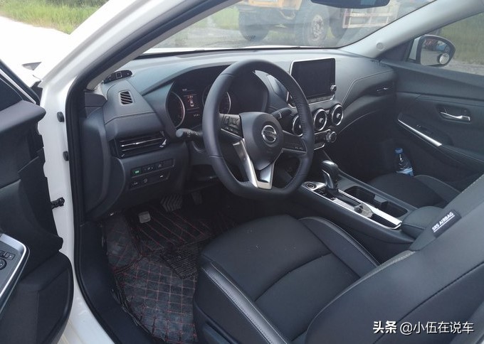 女士开日产经典轩逸舒适版合适吗,日产轩逸适合新手开吗