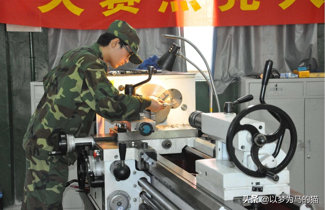 学历低适合学的技术,学历低学什么技术前景好