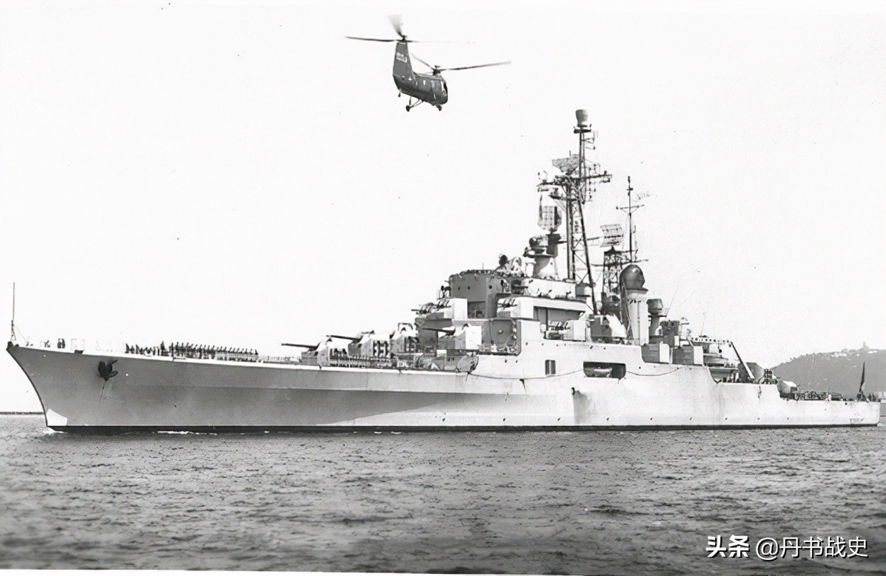 法国科尔伯特号防空巡洋舰，戴高乐的海上座驾