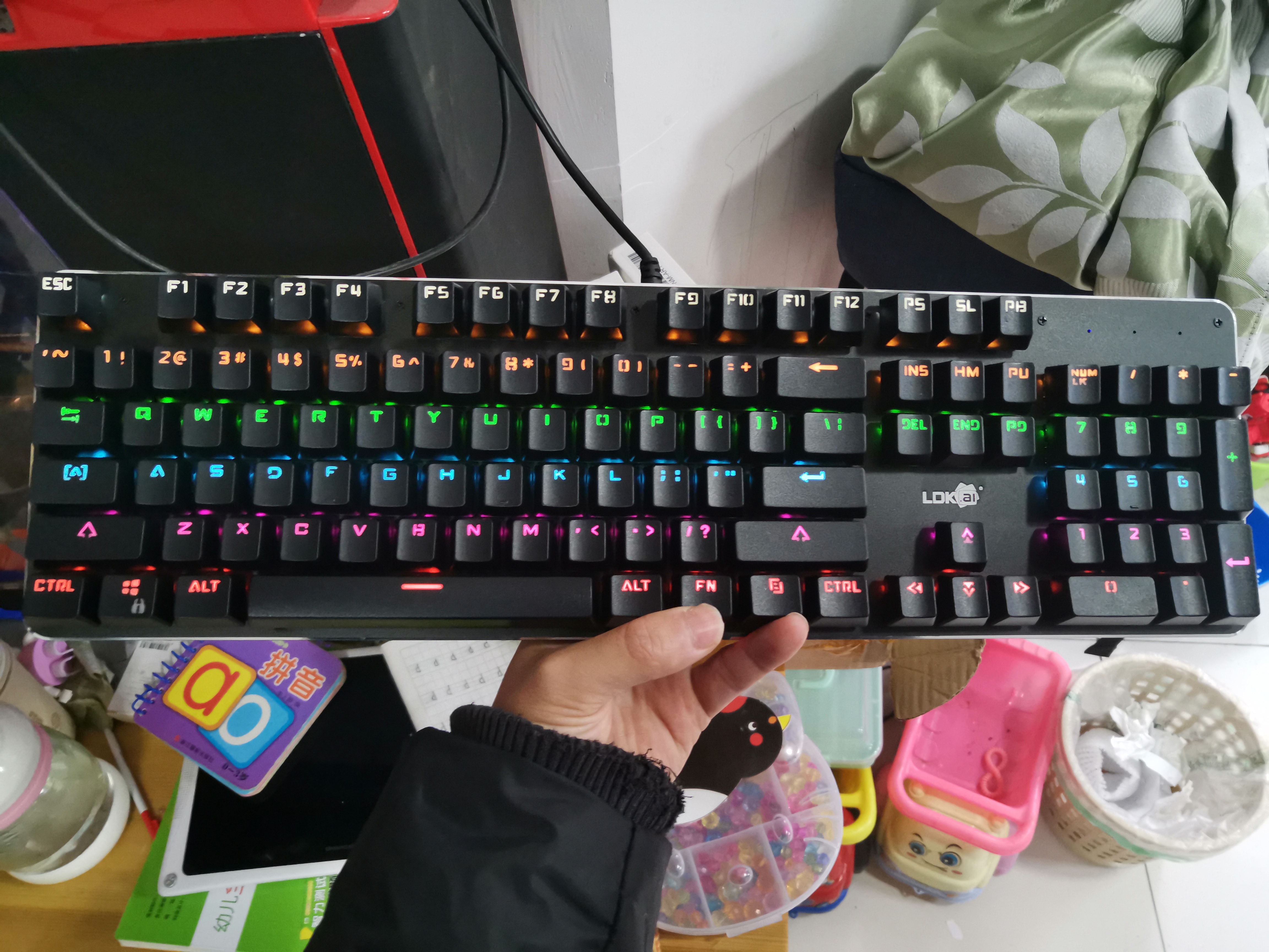 雷迪凯机械键盘g1000,超值机械键盘只要1块钱