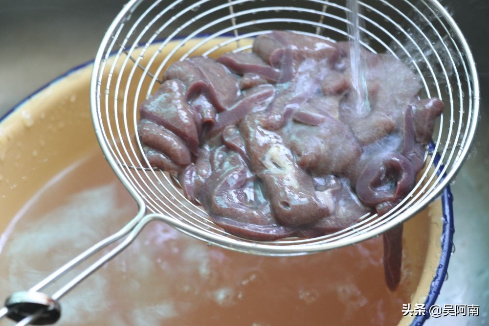 正宗猪肝汤的做法家常,猪肝汤怎么做才滑嫩