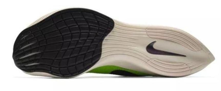 跑鞋抓地力决定防滑性能,跑鞋鞋底怎么更防滑