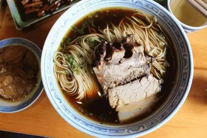 中国最有意思的县级市既是水乡界的杠把子，还有爆火的网红建筑