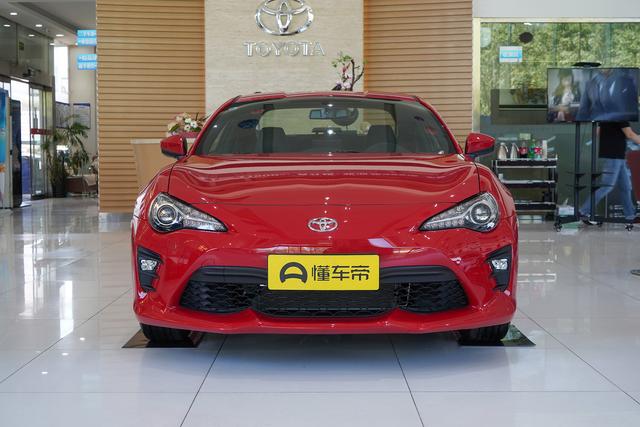 跑车丰田86,丰田86跑车多少钱落地