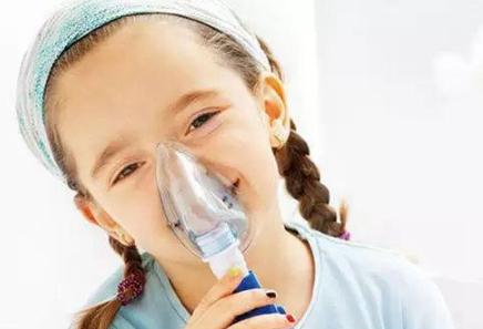 吃氨溴索和做雾化哪个副作用小,雾化有什么作用以及副作用