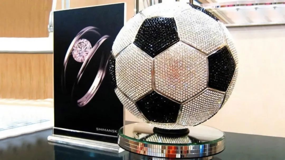 刘哥模玩空间最贵的玩具 (世界上最贵的玩具top5)