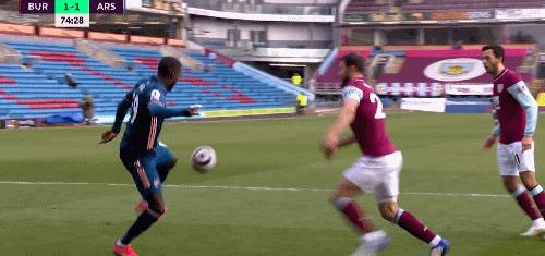 为什么阿森纳总是遇到巴萨和拜仁,为什么阿森纳老是掉链子