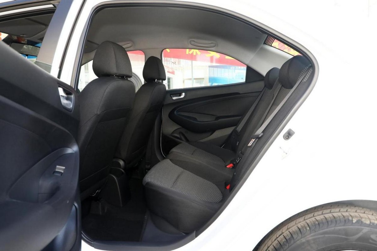 不到五万的高性价比车,不到五万性价比高的车推荐