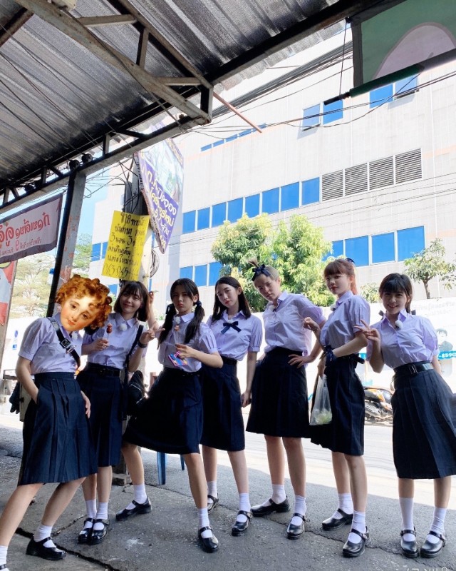 火箭少女高颜值,火箭少女全员白衣服