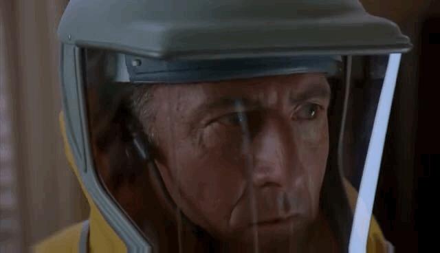 像他们那样测体温，是错的