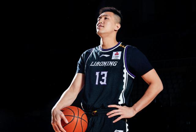 郭艾伦最强后卫,郭艾伦球员打野球