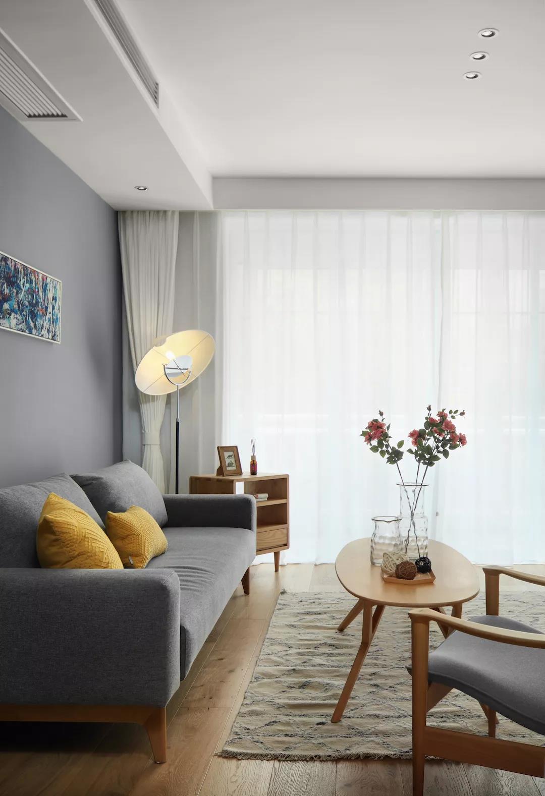 越来越多的人装修不做电视背景墙,越来越多人家里装修都不铺瓷砖