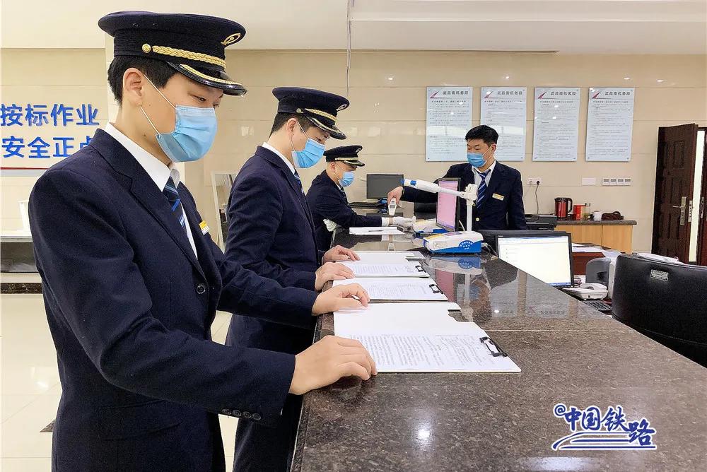 才考的驾照可以开超跑吗,豪车的驾照怎么考