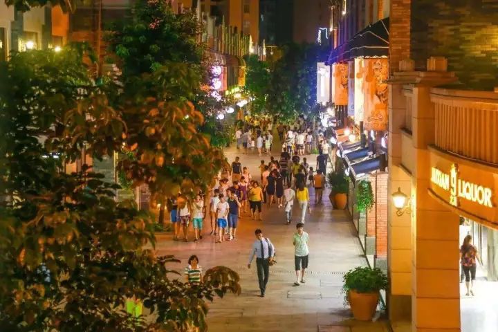 英伦风情小镇旅游推荐,游玩欧式风格小镇