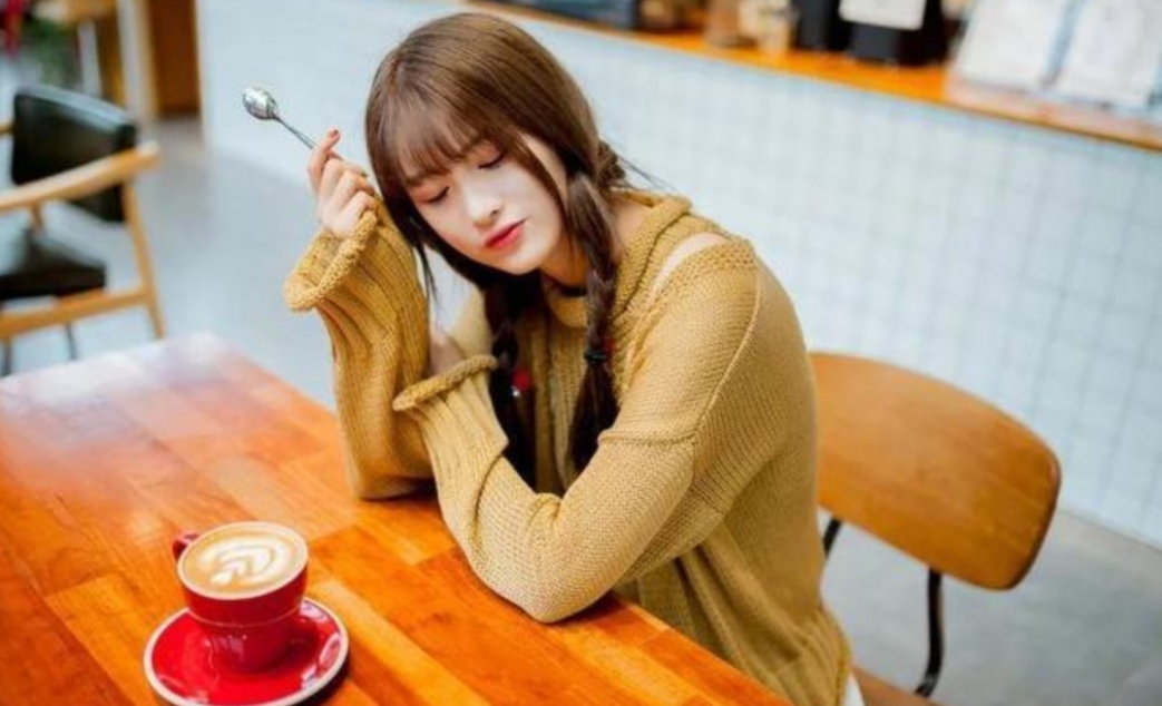 中年女人发信息说我去洗漱了，多半是告诉你3个意思