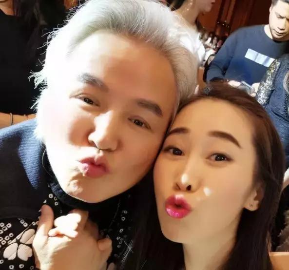 林瑞阳参加世界微商大会,林瑞阳的微商团队