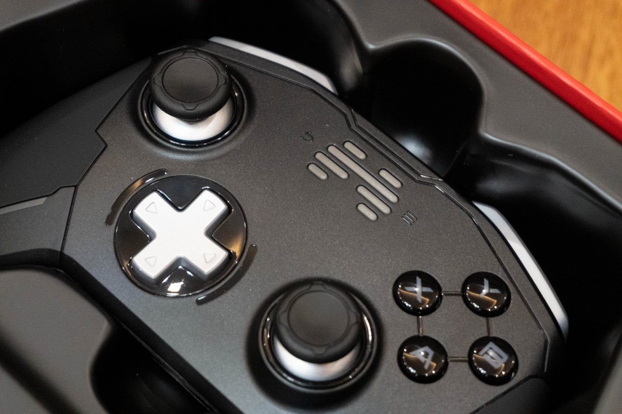 不负精英之名北通宙斯精英版手柄,北通宙斯精英手柄体感瞄准