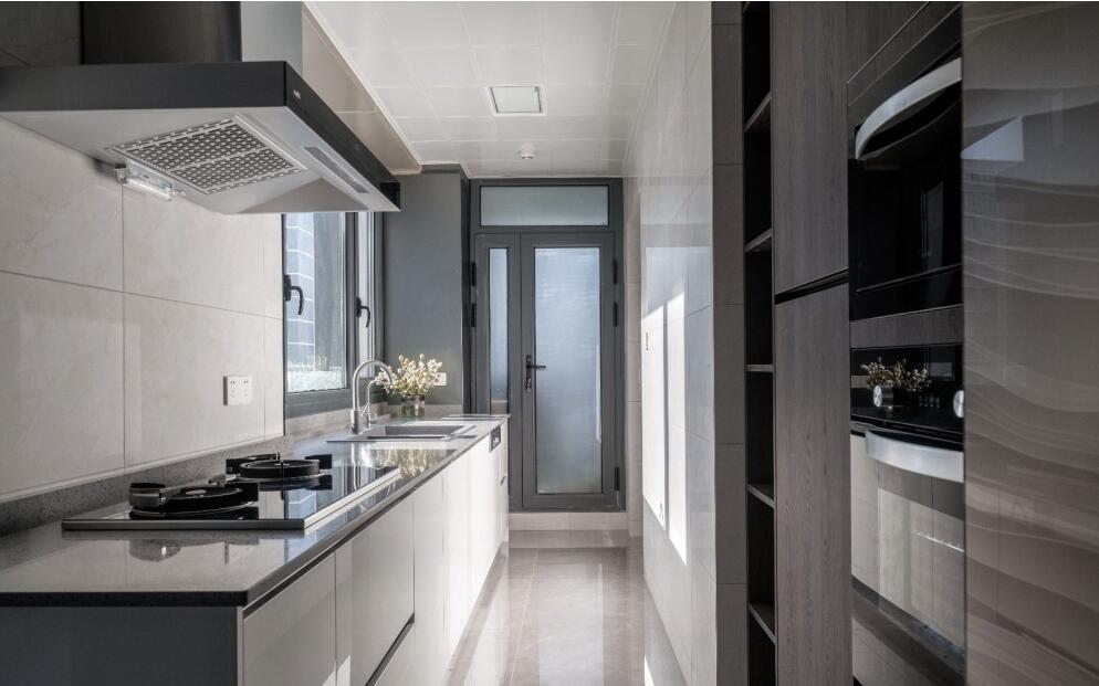 铝扣板吊顶用什么样的好,厕所集成吊顶铝扣板多厚最好