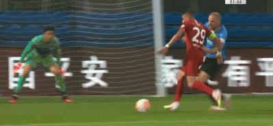 中超上海申花2-0沧州雄狮争议判罚,中超重大争议判罚视频