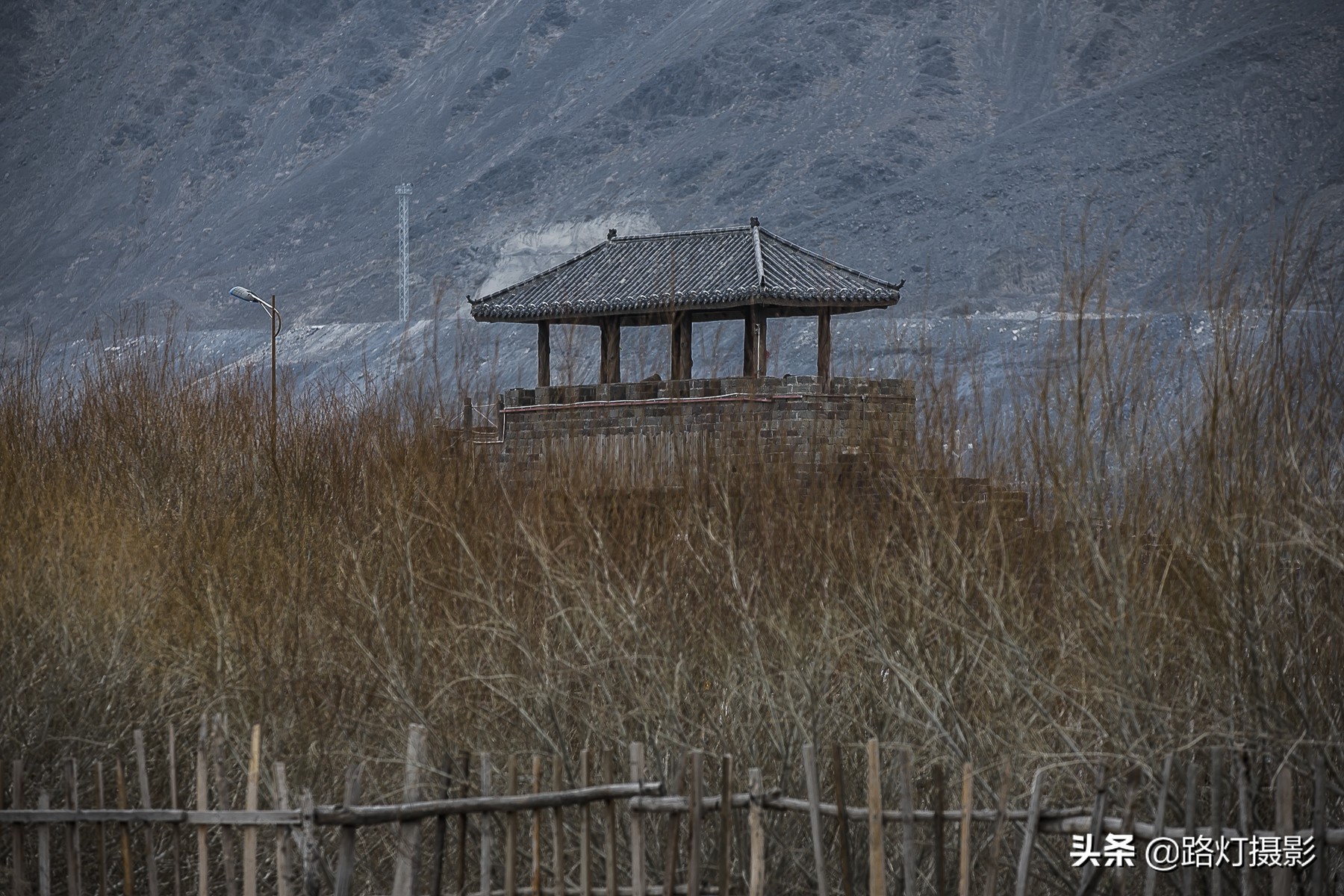 *疆新**最浪漫的古镇,因一首歌蜚声海内外,三毛曾为爱来过