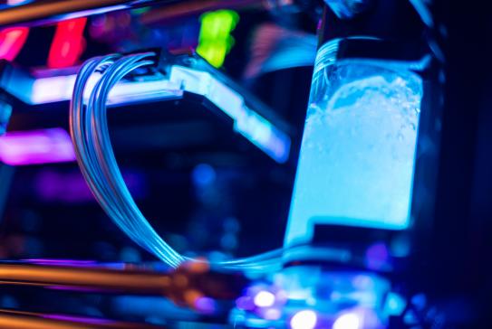 外星人酷睿i73070ti台式测评,17寸6代i7外星人电脑有多强