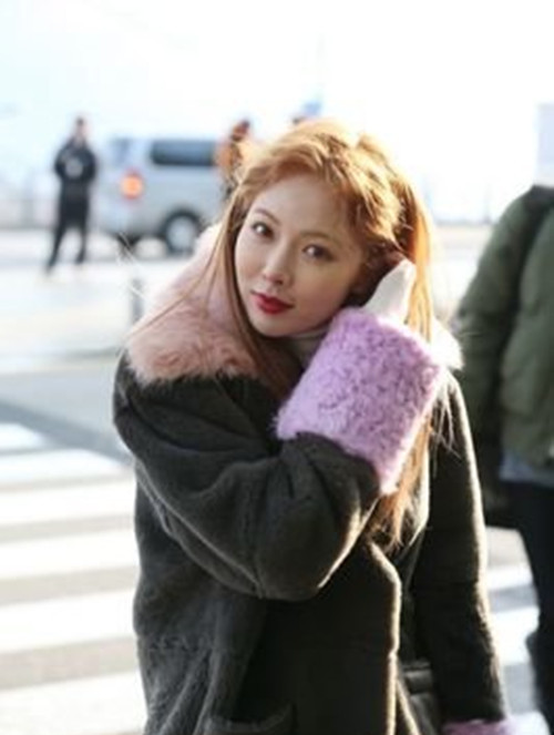 泫雅ck内衣广告图,ck广告jennie泫雅