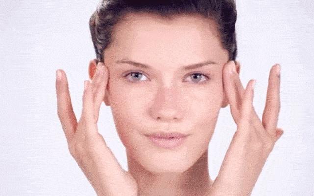 婚纱女王王薇薇视频完整版,“婚纱女王”王薇薇出席时尚大奖