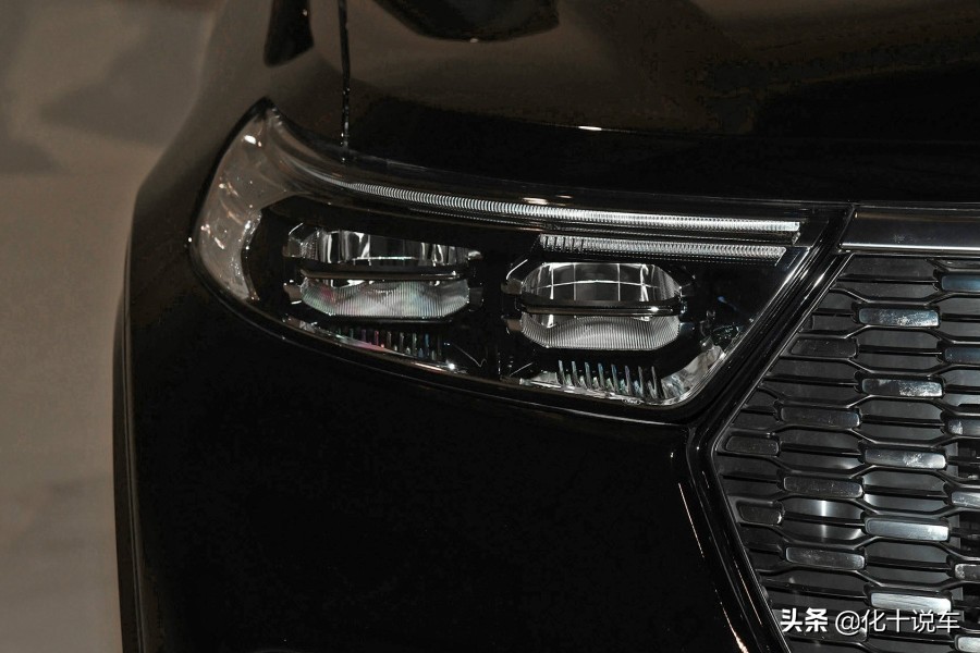 福特新“黑豹”亮相！2.3T配10AT，比奔驰GLE帅气，带全时四驱